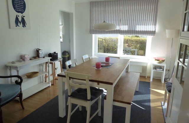 Holiday home for max. 6 people - with 2 bathrooms and free bicycles