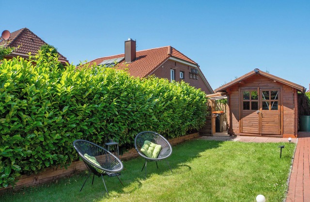 Holiday Home 'Ginas Ferienhaus' with Shared Terrace, Private Garden and Wi-Fi
