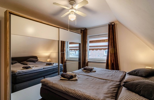 Holiday Home 'Haus Mit Garten Und Kamin' with Terrace, Private Garden and Wi-Fi
