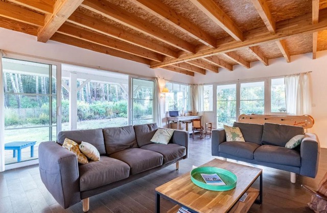 Holiday Home Hibiscus by Interhome
