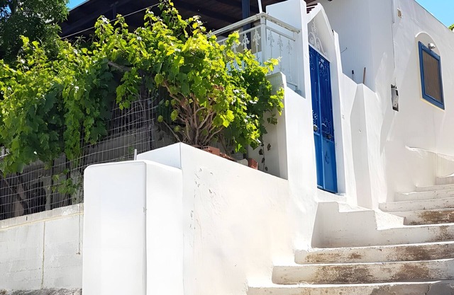 Holiday Home 'Hippocrates' with Mountain View, Wi-Fi and Air Conditioning