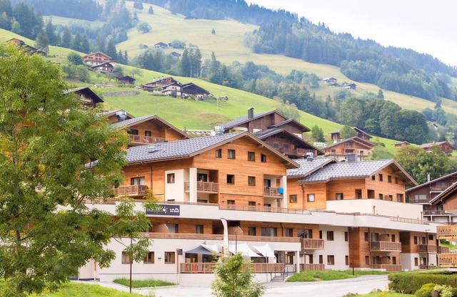 Holiday Home in Alps near Ski Trails