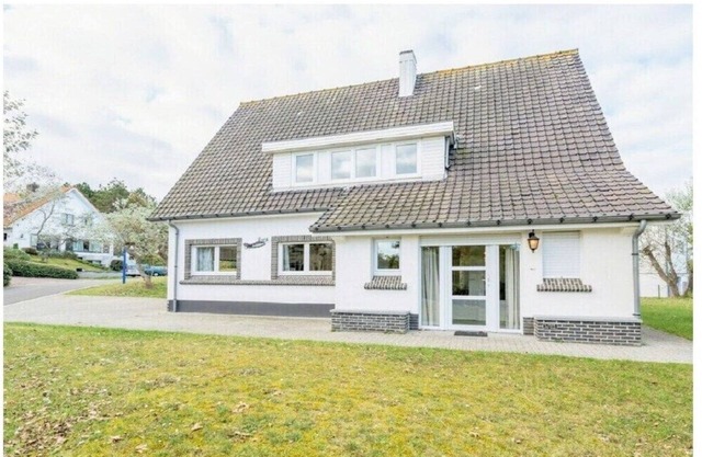 Holiday home in De Panne with barbecue