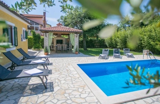 Holiday Home in Kadumi with Air condition, WIFI, Washing machine, Dishwasher (625-1)
