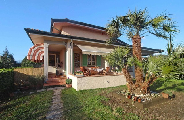 Holiday Home in Versilia near Sandy Beaches