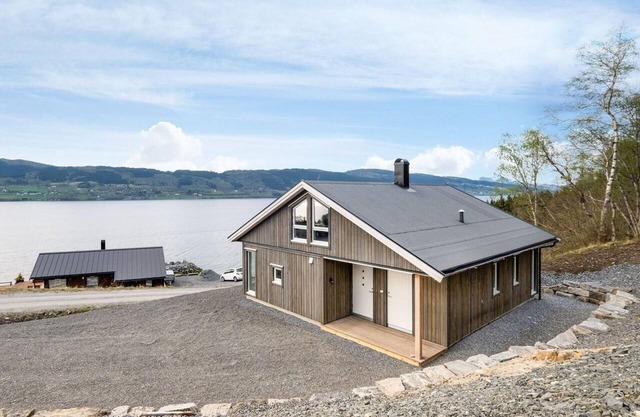 Holiday home "Log cabin by the fjord"