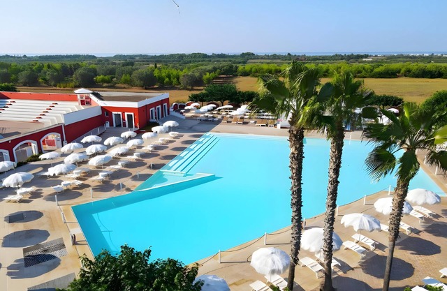 Holiday Home 'Mery Villaggio Chiusurelle' with Private Terrace, Private Garden and Air Conditioning