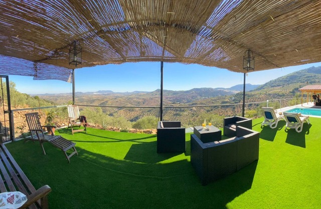 Holiday Home 'Miralvalle' with Mountain View, Wi-Fi and Air Conditioning