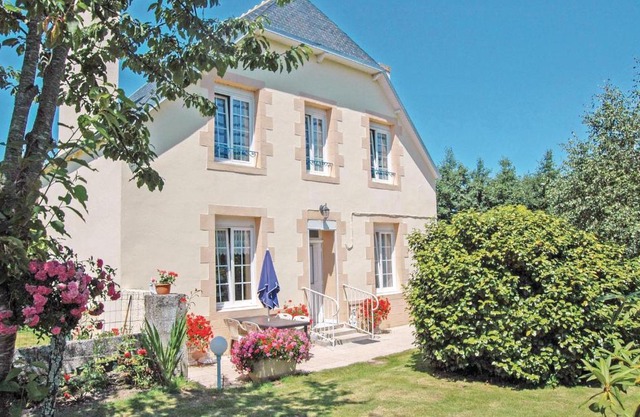 Holiday Home Saint Jean-Trolimon - 02