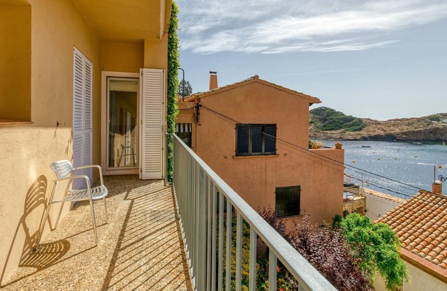 Holiday Home "Sa Tuna Stylish waterfront" with Sea View, Garden & Wi-Fi