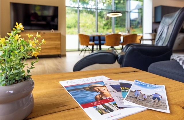 Holiday Home 'Strandnest Dangast' with Private Terrace, Private Garden and Wi-Fi