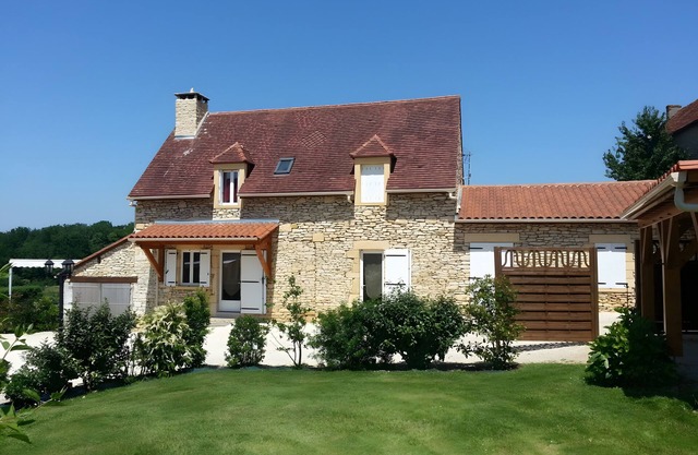 Holiday Home 'Terre De Pierres - Aventurine' with Private Terrace and Private Garden