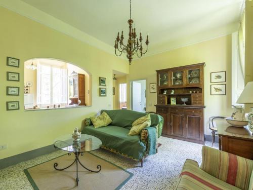 Holiday Home Tuscany with Pool Access