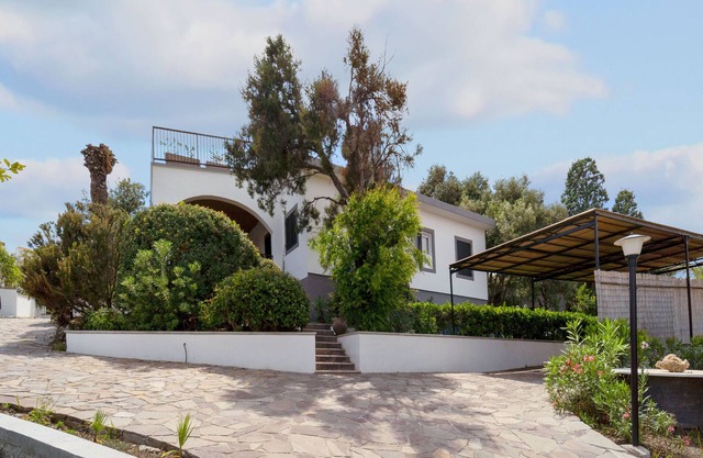 Holiday Home 'Villa Matteo' with Sea View, Wi-Fi and Air Conditioning