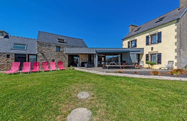 Holiday Home 'Villa Léonie - Piscine Intérieure' with Terrace, Garden and Wi-Fi