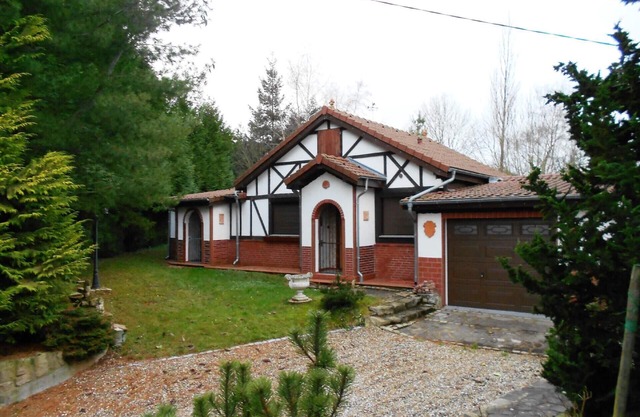 Holiday home with large garden in La Prée