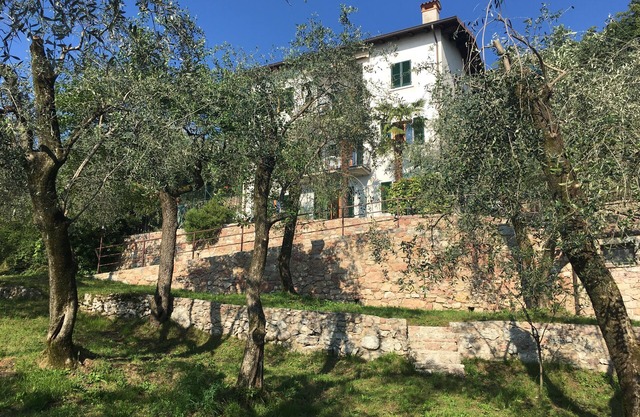 Holiday house La Pianta, is located in a quiet location, only 150 meters from the lake