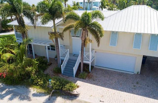 Holiday house Bokeelia for 1 - 8 persons with 3 bedrooms - Holiday house