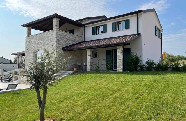 Holiday house Brtonigla for 1 - 8 persons with 4 bedrooms - Holiday house