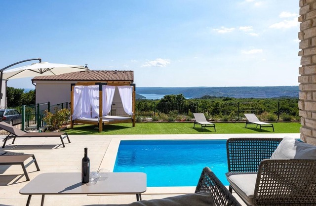 Holiday house Diminici for 10 persons with 5 bedrooms - Holiday home