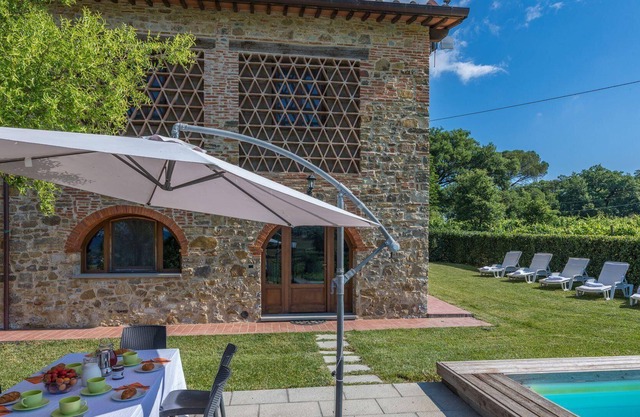 Holiday house Pergine Valdarno for 1 - 6 persons with 3 bedrooms - Holiday home