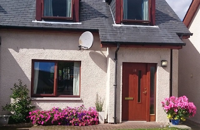 Holiday House Kinveachy. Accommodation for 5 guests, E.V Charging
