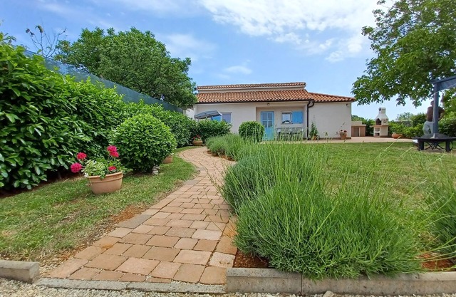 Holiday House Montiron, Holidays in Lavender