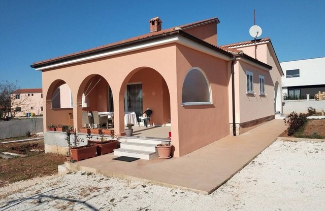 Holiday house Pula for 1 - 4 persons with 2 bedrooms - Holiday home