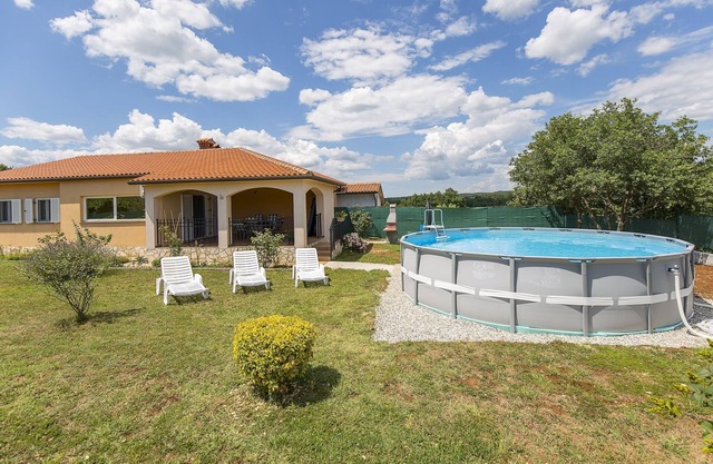 Holiday house Rea with above-ground pool near Labin, family friendly