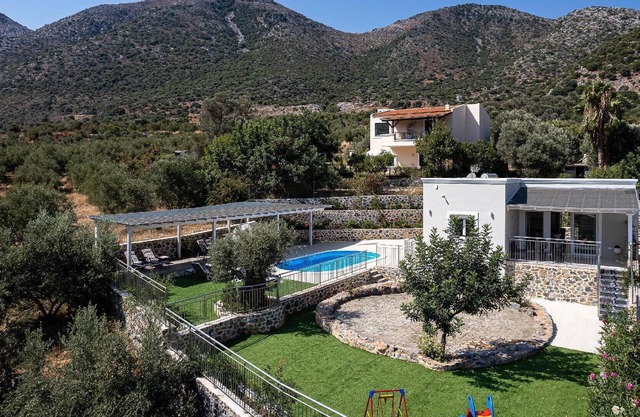 Holiday house Roumeli for 1 - 7 persons with 3 bedrooms - Holiday house