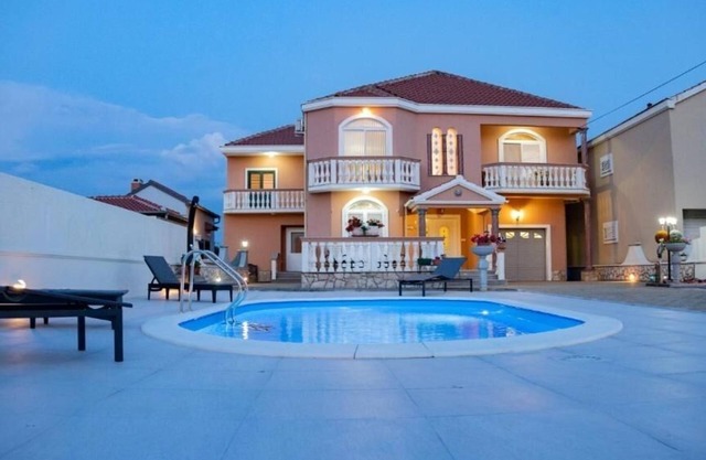 Holiday house with a swimming pool Zaton, Zadar (K-21576)