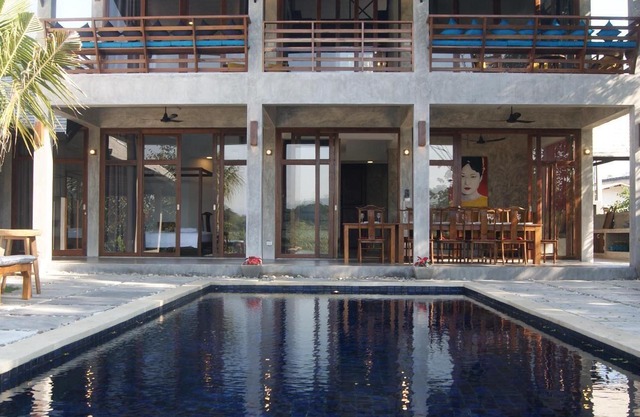 Holiday house with private pool for 14 persons + 2 children approx. 350 m² in Chiang Mai, North Thailand