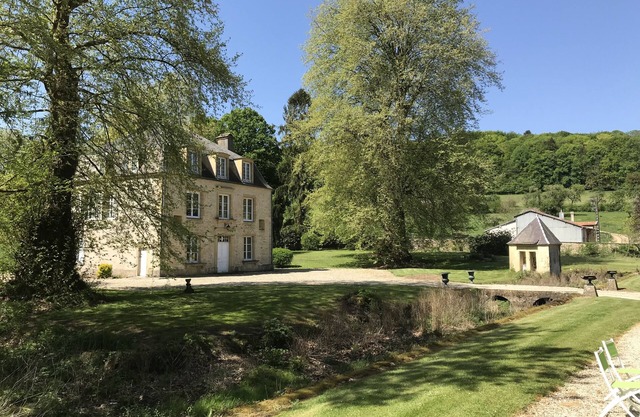 Holiday in a property in a valley. Heated pool