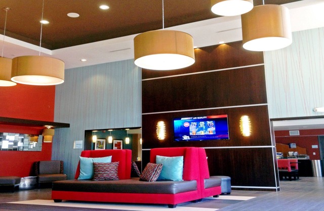 Holiday Inn Express Bakersfield by IHG