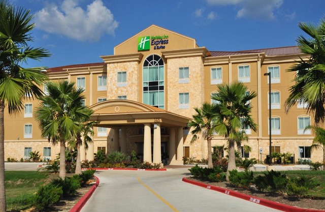 Holiday Inn Express Hotel & Suites Huntsville by IHG