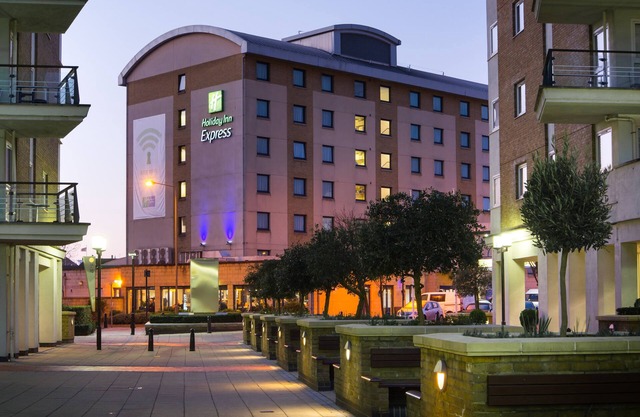 Holiday Inn Express London Wandsworth by IHG