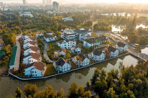 Holiday Inn Express Yuhuan Wetland Park by IHG