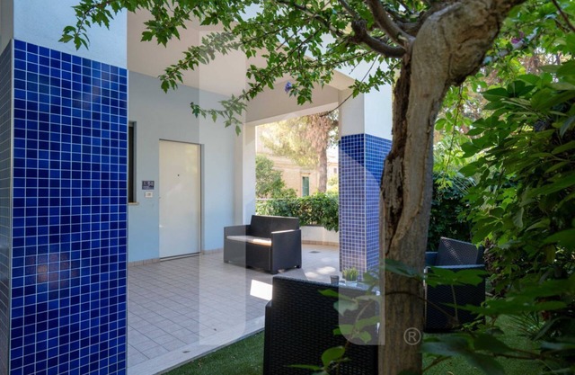 Holiday Rendez Vous - Ground floor apartment with garden