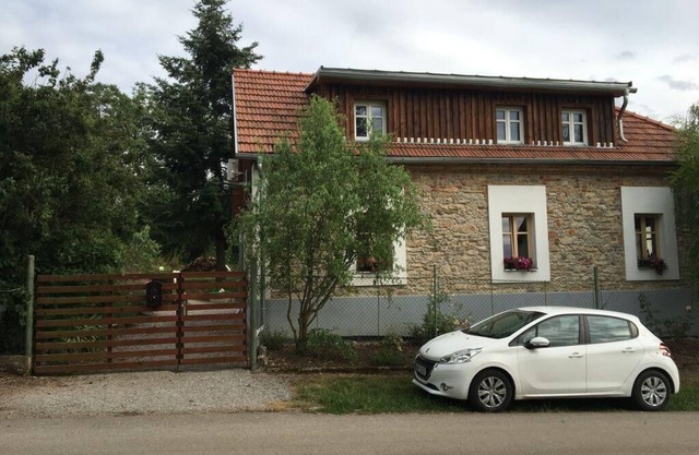 Holiday villa with terrace, grill, and garden