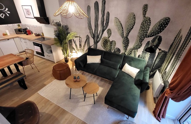 Home Antonin & Maye: 6 travelers - 3 bedrooms - 2 bathrooms - Terrace