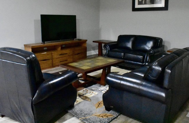 Home away from Home Downtown Luxury Loft