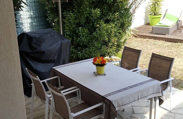 HOME OF 140M2 FOR YOUR HOLIDAYS IN FAMILY / FRIENDS + BICYCLES