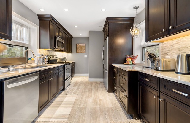 Home Perfect for Families w/Rail Access to Boston and Close to Salem