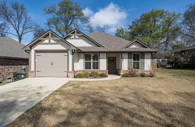 Home sweet home- great access to hospitals and everything