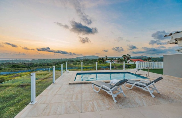 Home with amazing ocean views