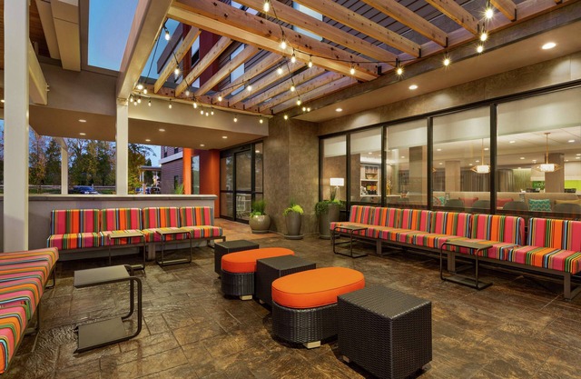 Home2 Suites by Hilton Portland Airport OR