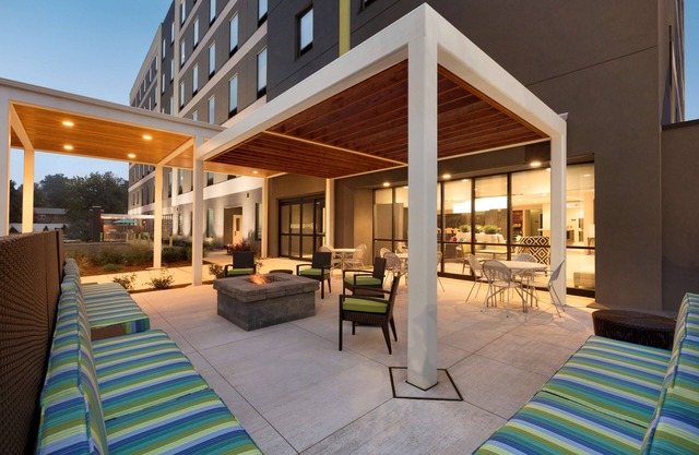 Home2 Suites by Hilton Hasbrouck Heights