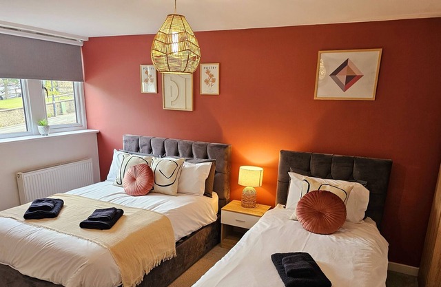 Homebird Property - Epsom Apartment