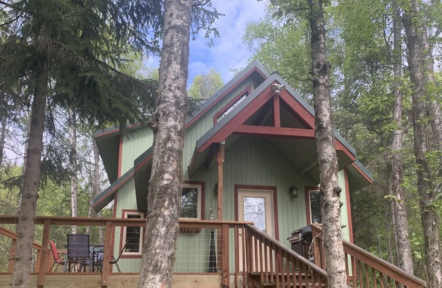 Homer Hideaway: A Family Retreat