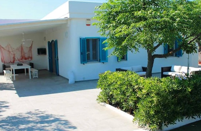 Homerez - 30 m away from the beach! House for 7 ppl. with garden at Monopoli